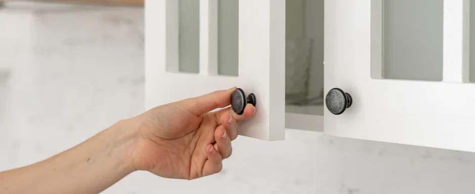 6 Steps to Choosing the Right Cabinet Hardware
