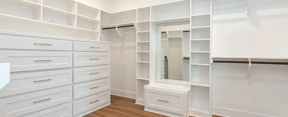 From Clutter to Chic: A Guide to Designing Your Dream Closet